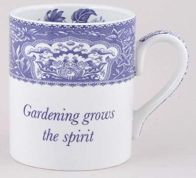Mug large Gardening Grows the Spirit
